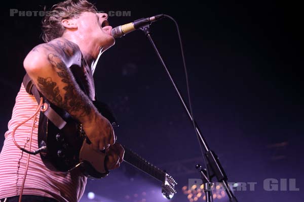 THEE OH SEES - 2015-05-22 - PARIS - Espace Charlie Parker - Grande Halle - 